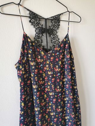 Vestido lencero ZARA