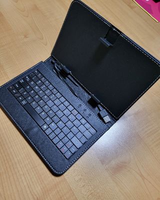 Tastiera per tablet e smartphone