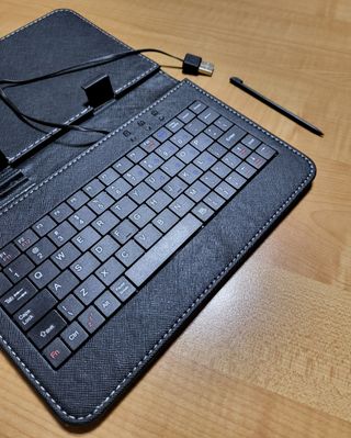 Tastiera per tablet e smartphone