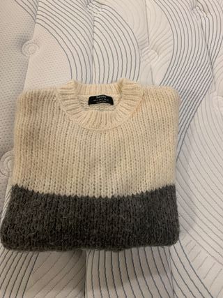 Jersey Bershka T-M, buen estado