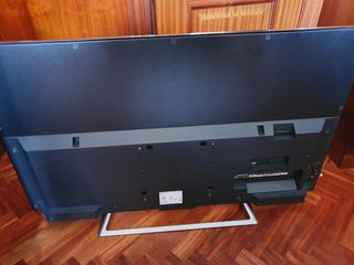 Televisión Sony pantalla dañada