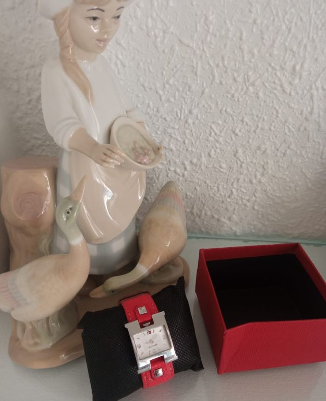 Reloj Tommy Hilfiger rojo
