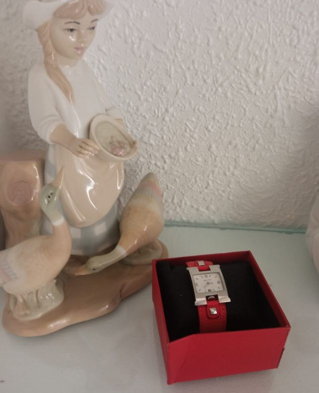 Reloj Tommy Hilfiger rojo