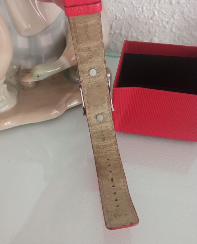 Reloj Tommy Hilfiger rojo