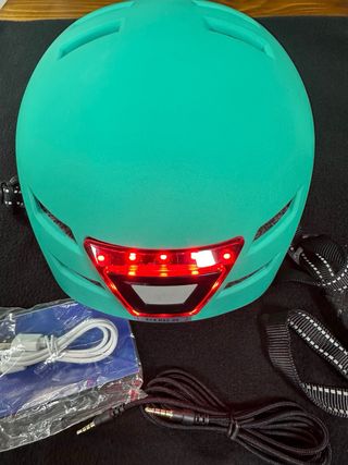 Casco bici/patinete LED turquesa
