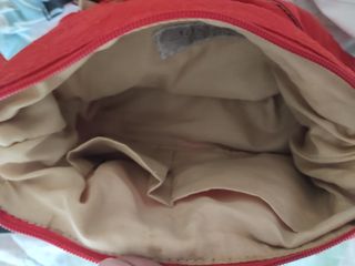 Bolso juvenil rojo Y2K con llavero osito cristal