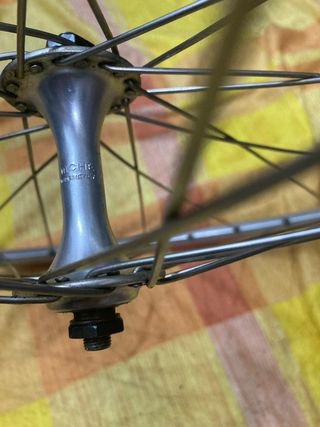 Rueda bici carretera clasica