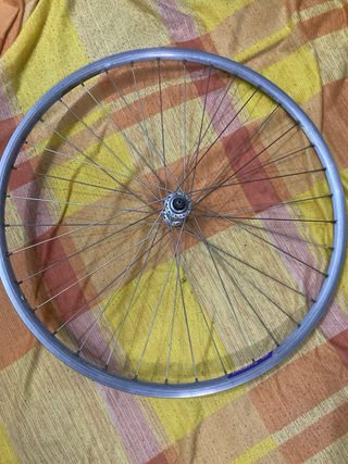 Rueda bici carretera clasica