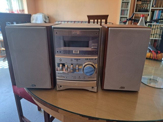 Minicadena JVC UX-GD6 - DVD, CD, Radio