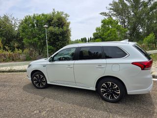 Mitsubishi Outlander 2017