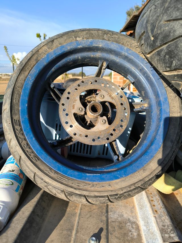 Ruedas Aprilia SR50: 2 unidades