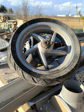 Ruedas Aprilia SR50: 2 unidades