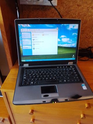 Portátil Ahtec Windows XP - 2GB RAM