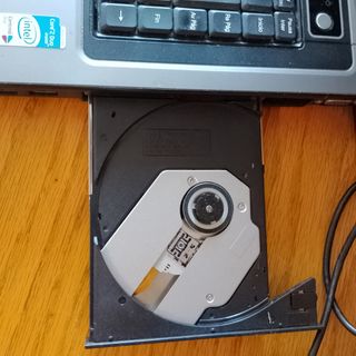 Portátil Ahtec Windows XP - 2GB RAM