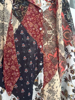 Blusa Stradivarius estampado talla S