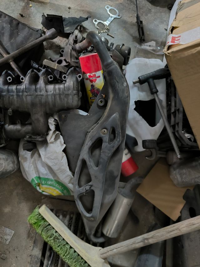 Tubo escape Aprilia SR50 usado