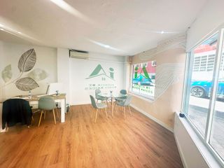 Mural graffiti: Deco interior pintor persiana art