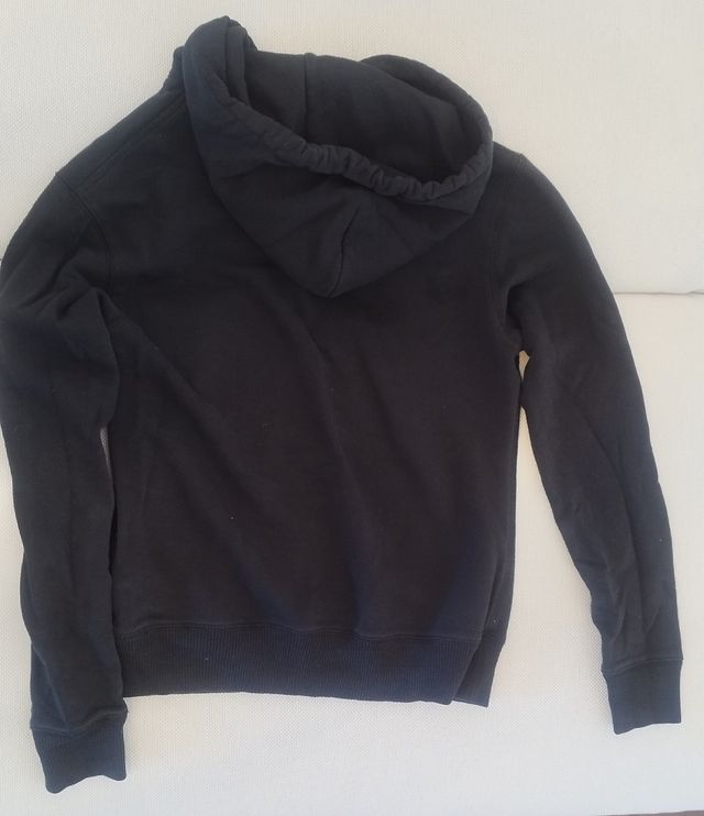 Camisola com capuz preta - Tamanho S