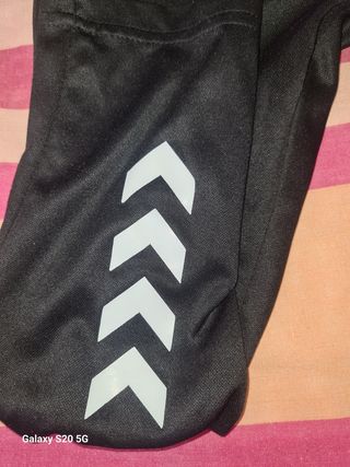 Chándal Hummel niño talla 5-6 años