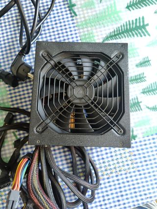 Fuente Rosewill 550W ATX Platinum