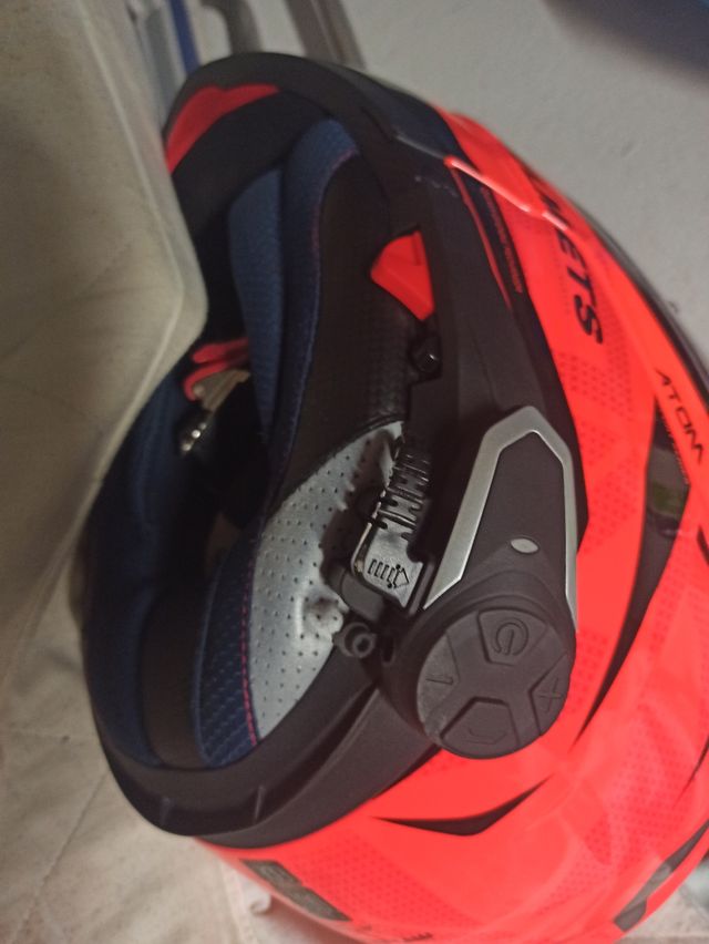 Casco MT Atom  SVrojo