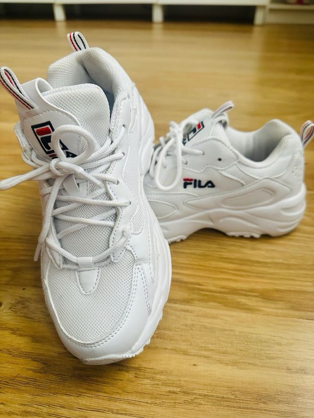 Zapatillas Fila blancas. Talla 36