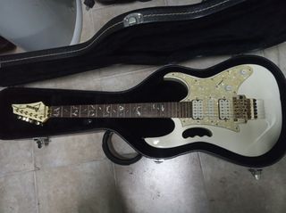 Replica Ibanez Jem7V blanca
