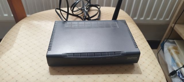 Kit ADSL Telefónica - Router inalámbrico