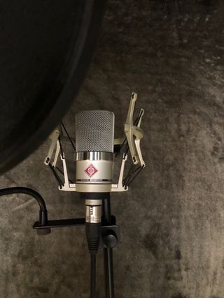 Neumann TLM 102 Micrófono de estudio