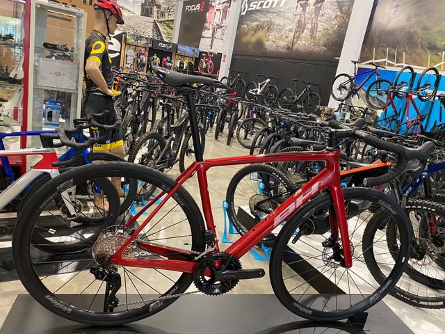 BH SL1 4.0 105 Di2 Roja TLF: 954370589