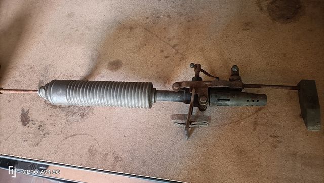 Soldador antiguo de bronce