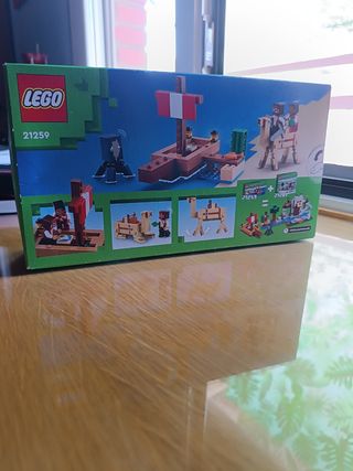 LEGO Minecraft 21259 El Viaje en Barco