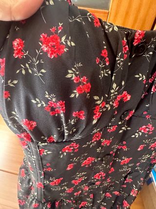 Vestido midi floral negro