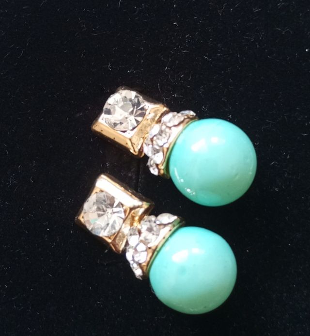 Pendientes turquesa con circonitas (simil).