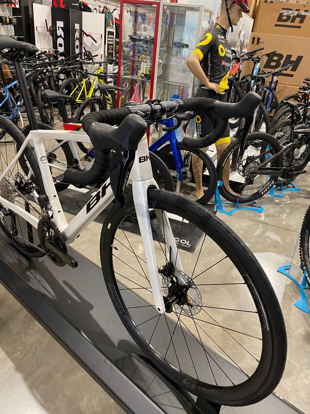 ¡OFERTA! BH SL1 4.0 105 Di2 BLANCA TLF:954370589