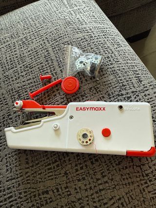 Mini Máquina Coser Portátil EASYMAXX