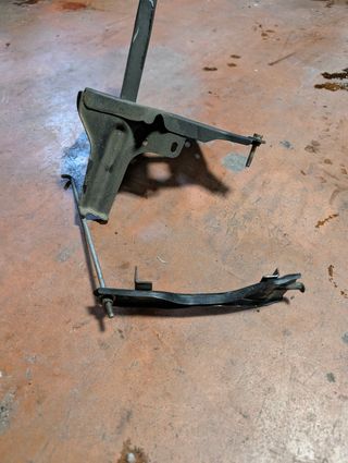 Soporte batería Toyota MR2 Spyder