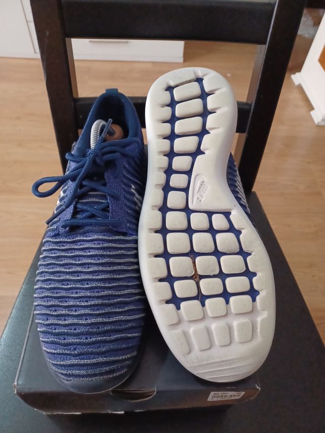 Nike Roshe Run - Azul marino - Como nuevas