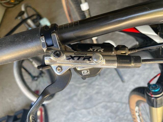 Bicicleta Scott Scale Carbono