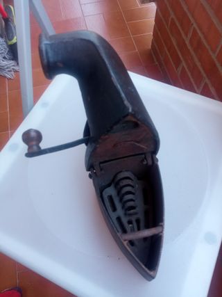 Plancha de hierro,antigua, que iba con carbón