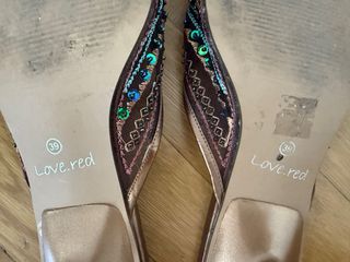 Sandalias Love Red, azul y verde
