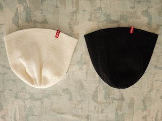 Gorros Levis - Blanco y Negro