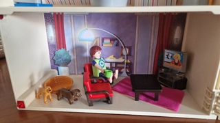Casa Playmobil c/muñecos