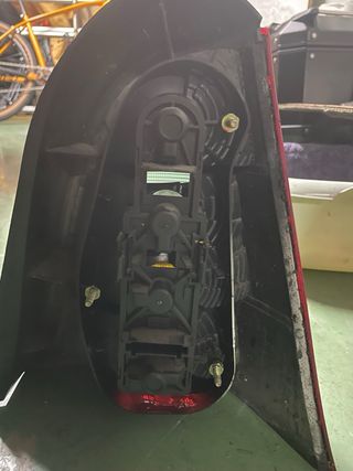 Pilotos traseros Mercedes Clase A W168 (97-01)
