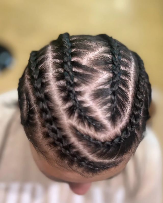 Trenzas pegadas, diseño sin extensiones