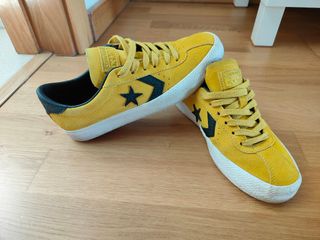 Zapatillas Converse amarillas. Usadas 3 veces.