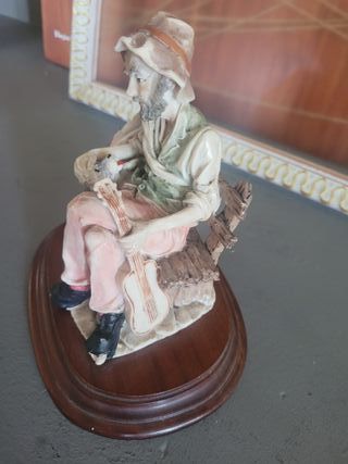 Figura cerámica decorativa