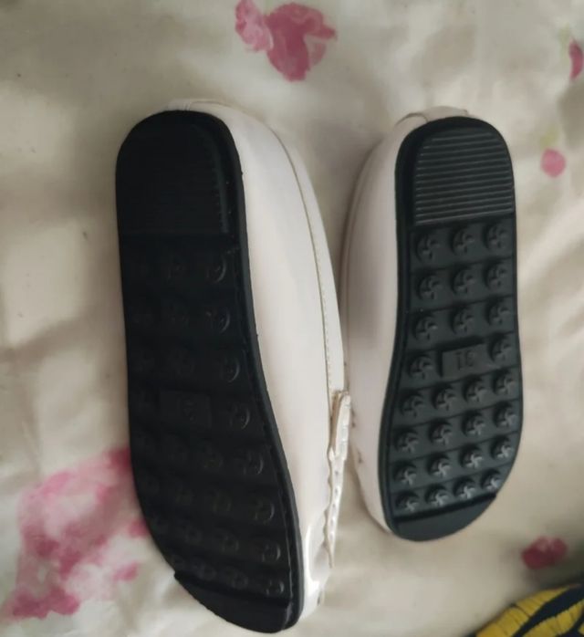 Mocasines blancos niño