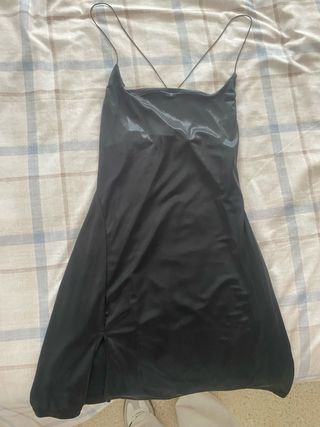Vestido negro corto, elegante