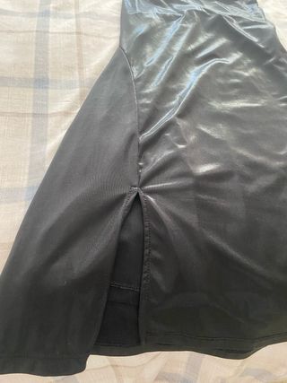 Vestido negro corto, elegante